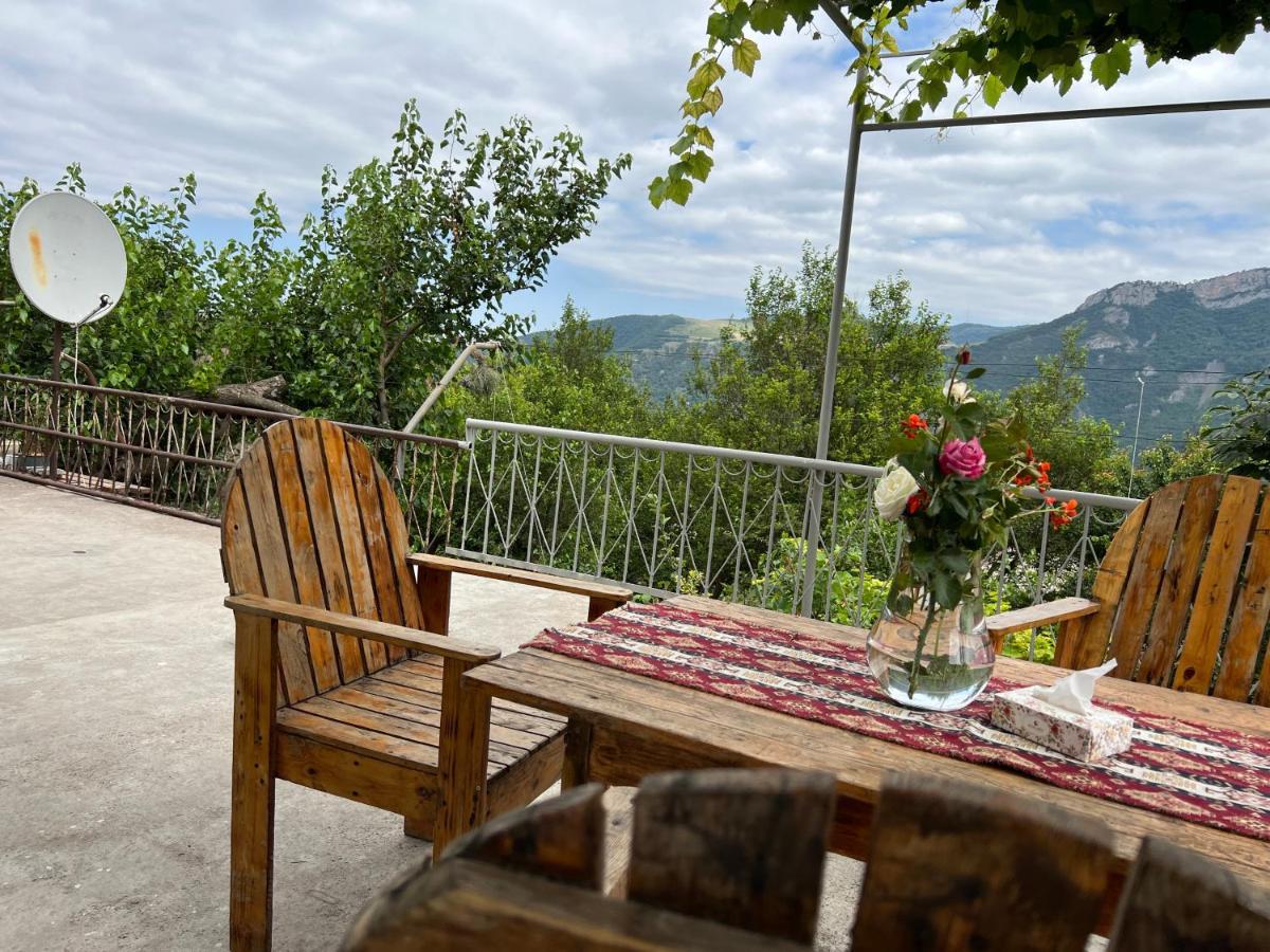 Arman Bed And Breakfast Halidzor Buitenkant foto